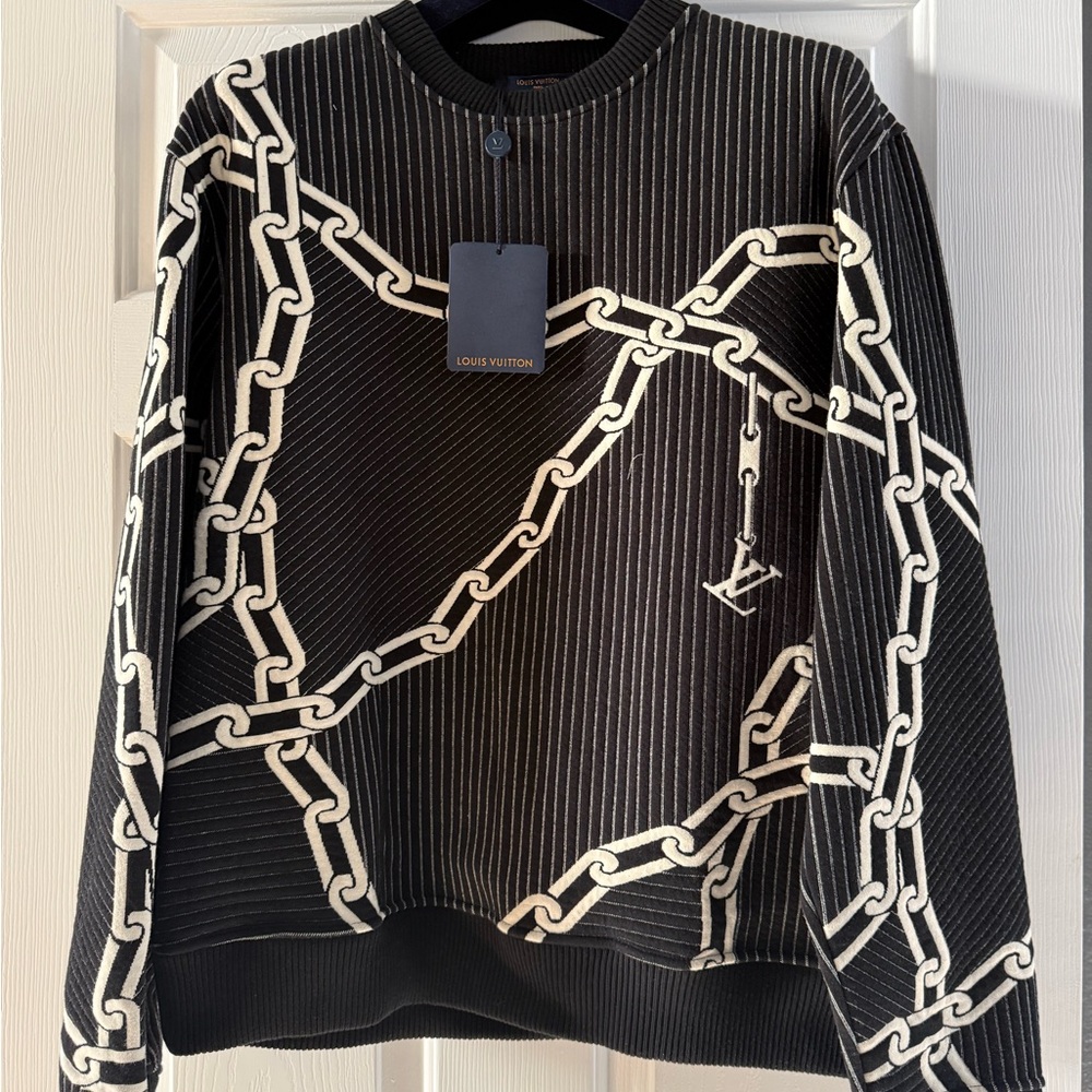 Louis Vuitton Black and Cream Chain Crewneck Sweater NWT!! 
Never worn.